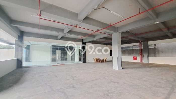 Komersial Dijual di Kebayoran Lama Jakarta Selatan dengan LB 4000m2 Komersial Dijual di Kebayoran Lama Jakarta Selatan dengan LB 4000m2