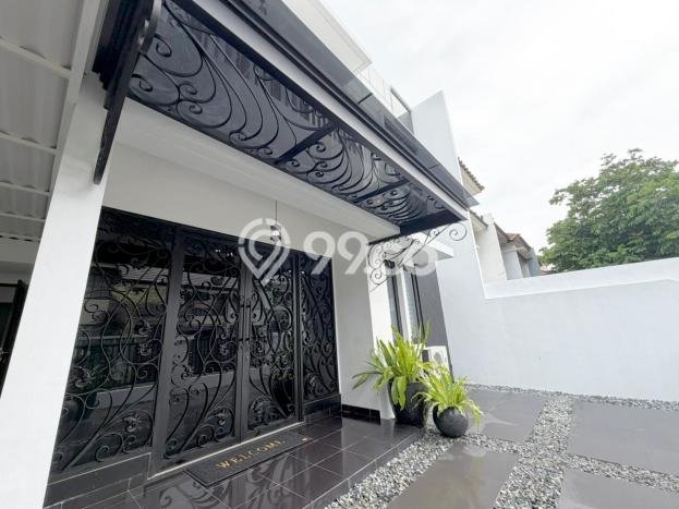 Hunian Elit LB 200m2 Siap Huni Desain Elegan di BSD City, Tangerang Hunian Elit LB 200m2 Siap Huni Desain Elegan di BSD City, Tangerang