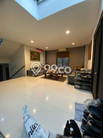 Rumah Elit LB 550m2 Siap Pakai Desain Elegan di BSD The Green, Tangerang Rumah Elit LB 550m2 Siap Pakai Desain Elegan di BSD The Green, Tangerang