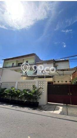 Siap Huni Hunian Elit 7 Kamar di Cilandak Dekat ke Mana Saja Siap Huni Hunian Elit 7 Kamar di Cilandak Dekat ke Mana Saja