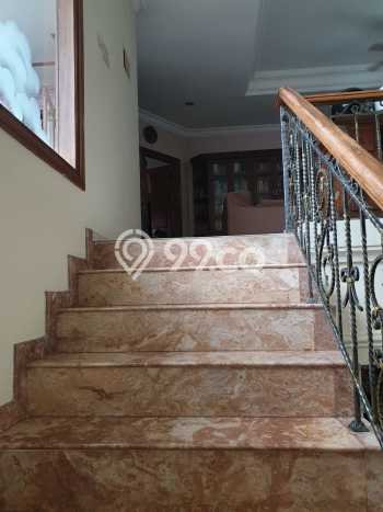 Hunian Elit LB 426m2 Siap Pakai Desain Elegan di Sektor 9-Bintaro, Tangerang Selatan Hunian Elit LB 426m2 Siap Pakai Desain Elegan di Sektor 9-Bintaro, Tangerang Selatan