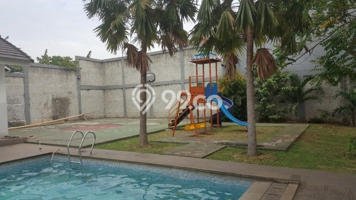 Dijual Rumah Luas Megah Dengan View Eksklusif di Bintaro, Tangerang Selatan Dijual Rumah Luas Megah Dengan View Eksklusif di Bintaro, Tangerang Selatan