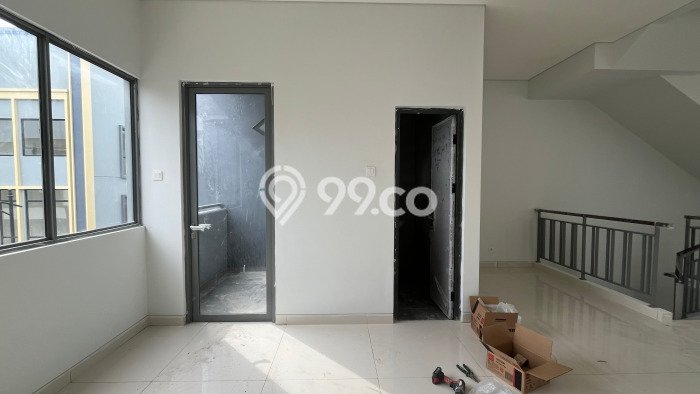 Unit Ruko Dijual di Tangerang LT 108m2 & LB 324m2 Unit Ruko Dijual di Tangerang LT 108m2 & LB 324m2