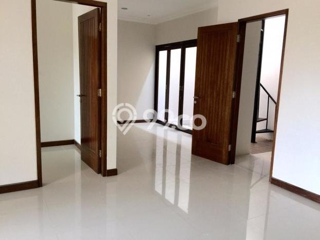 Rumah LT 155m² di Bintaro, Tangerang Selatan - Akses Mudah Rumah LT 155m² di Bintaro, Tangerang Selatan - Akses Mudah