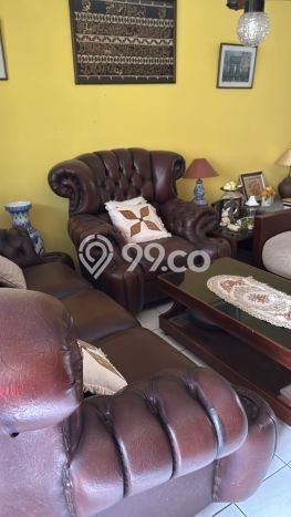 Hunian Mewah LB 150m2 Siap Pakai Desain Elegan di Veteran, Jakarta Selatan Hunian Mewah LB 150m2 Siap Pakai Desain Elegan di Veteran, Jakarta Selatan