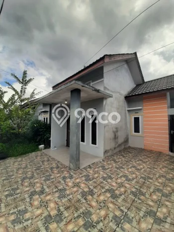 Jual Rumah Harga Miring Pontianak Timur Punya 2 KT & LT 170m2 Jual Rumah Harga Miring Pontianak Timur Punya 2 KT & LT 170m2
