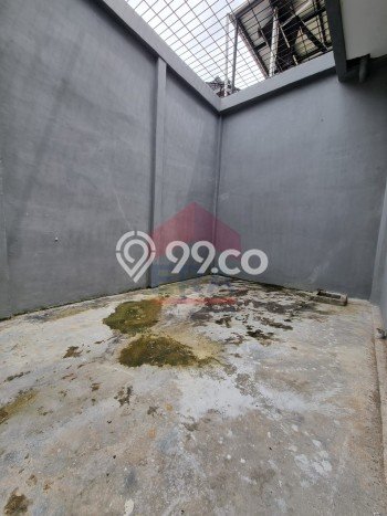 FOR SALE! Ruko di Pontianak Kota Pontianak, LT 319m2, LB 748m2 FOR SALE! Ruko di Pontianak Kota Pontianak, LT 319m2, LB 748m2