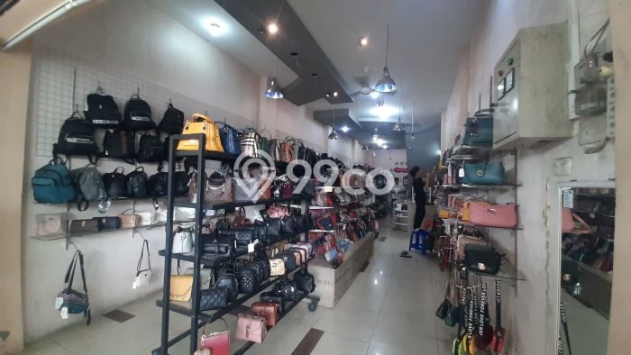 Unit Ruko Dijual di Pontianak Kota Pontianak Luas Tanah 122m2, Luas Bangunan 192m2 Unit Ruko Dijual di Pontianak Kota Pontianak Luas Tanah 122m2, Luas Bangunan 192m2
