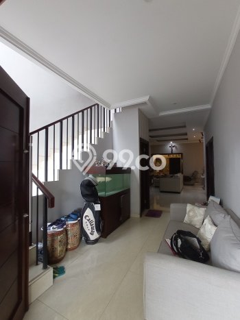 Dijual Rumah Luas Elegan Dengan View Eksklusif di Meruya, Jakarta Barat Dijual Rumah Luas Elegan Dengan View Eksklusif di Meruya, Jakarta Barat