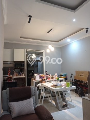 Dijual Rumah Luas Elegan Dengan View Eksklusif di Meruya, Jakarta Barat Dijual Rumah Luas Elegan Dengan View Eksklusif di Meruya, Jakarta Barat