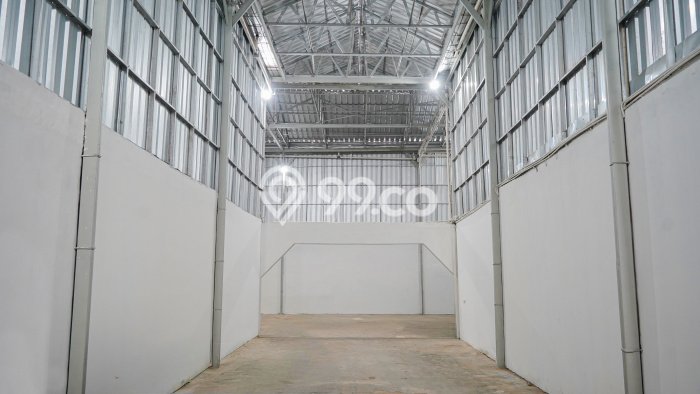 Gudang Dijual di Jakarta Utara LT 500m2 & LB 500m2 Lokasi Terbaik! Gudang Dijual di Jakarta Utara LT 500m2 & LB 500m2 Lokasi Terbaik!
