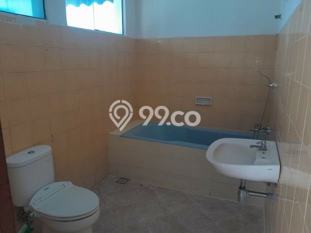 SPECIAL PRICE! Rumah Asri lokasi Duren Tiga, Luas 240m² LB 350m² SPECIAL PRICE! Rumah Asri lokasi Duren Tiga, Luas 240m² LB 350m²