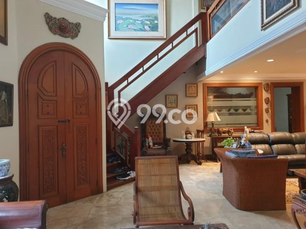 Rumah Mewah LB 270m2 Siap Pakai Desain Elegan di Pondok Indah, Jakarta Selatan Rumah Mewah LB 270m2 Siap Pakai Desain Elegan di Pondok Indah, Jakarta Selatan