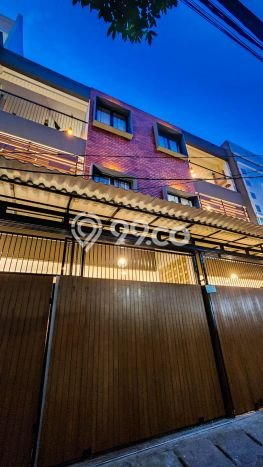 SPECIAL PRICE! Rumah Strategis lokasi , LT 84m2m² Bangunan 214m2m² SPECIAL PRICE! Rumah Strategis lokasi , LT 84m2m² Bangunan 214m2m²