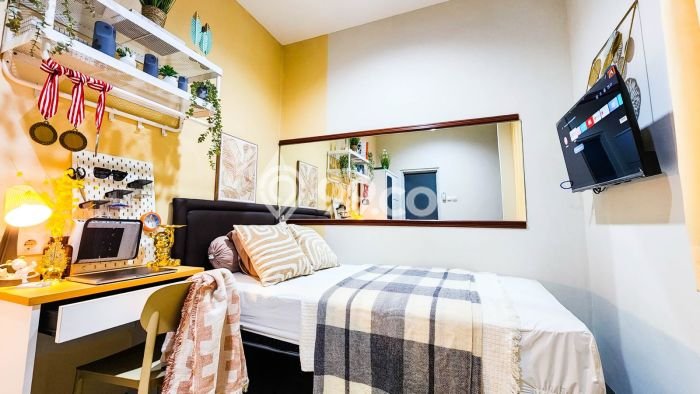 SPECIAL PRICE! Rumah Strategis lokasi , LT 84m2m² Bangunan 214m2m² SPECIAL PRICE! Rumah Strategis lokasi , LT 84m2m² Bangunan 214m2m²
