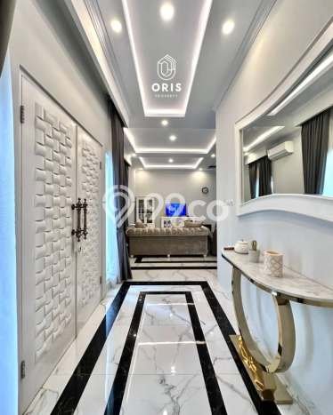 Siap Huni Hunian Elit 4 Kamar di Jagakarsa Dekat ke Mana Pun Siap Huni Hunian Elit 4 Kamar di Jagakarsa Dekat ke Mana Pun
