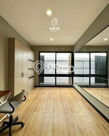 Rumah Mewah LB 392m2 Siap Pakai Desain Elegan di Pondok Indah, Jakarta Selatan Rumah Mewah LB 392m2 Siap Pakai Desain Elegan di Pondok Indah, Jakarta Selatan