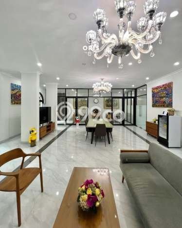 Hunian Mewah Dijual LT 200m2 di Tebet, Jakarta Selatan Hunian Mewah Dijual LT 200m2 di Tebet, Jakarta Selatan