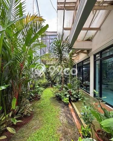 Rumah Elit LB 350m2 Siap Huni Desain Elegan di Kemang, Jakarta Selatan Rumah Elit LB 350m2 Siap Huni Desain Elegan di Kemang, Jakarta Selatan