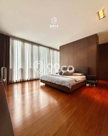 Rumah Elit Modern Tanpa Renovasi di Pondok Indah Jakarta Selatan Rumah Elit Modern Tanpa Renovasi di Pondok Indah Jakarta Selatan