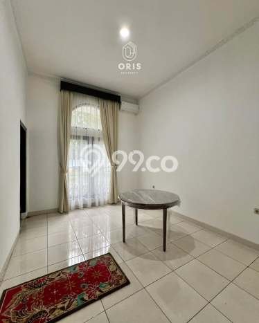 Dijual Rumah Mewah Exclusive di Kebayoran Baru, Jakarta Selatan Dijual Rumah Mewah Exclusive di Kebayoran Baru, Jakarta Selatan