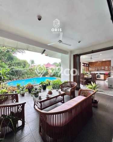 Hunian Elit LB 650m2 Siap Pakai Desain Elegan di Pejaten, Jakarta Selatan Hunian Elit LB 650m2 Siap Pakai Desain Elegan di Pejaten, Jakarta Selatan