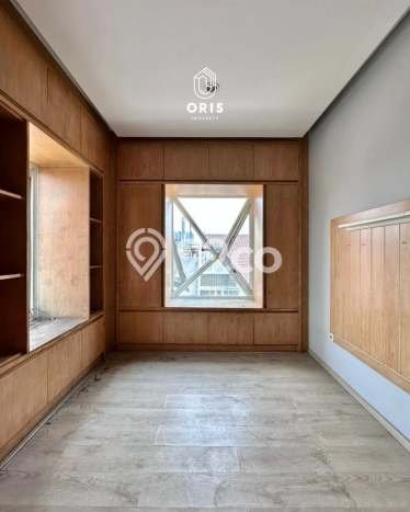 Siap Huni Hunian Elit 5 Kamar di Kebayoran Baru Dekat ke Mana Pun Siap Huni Hunian Elit 5 Kamar di Kebayoran Baru Dekat ke Mana Pun