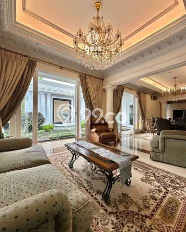 Rumah Elit Modern Tanpa Renovasi di Pondok Indah Jakarta Selatan Rumah Elit Modern Tanpa Renovasi di Pondok Indah Jakarta Selatan