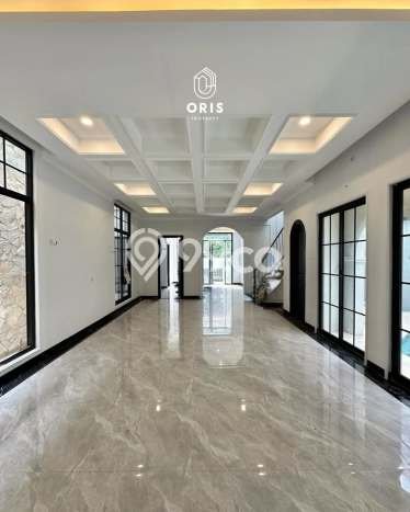 Dijual Rumah Luas Elegan Dengan View Cantik di Bintaro, Tangerang Selatan Dijual Rumah Luas Elegan Dengan View Cantik di Bintaro, Tangerang Selatan