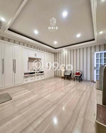 Rumah Elit LB 750m2 Siap Pakai Desain Elegan di Pondok Indah, Jakarta Selatan Rumah Elit LB 750m2 Siap Pakai Desain Elegan di Pondok Indah, Jakarta Selatan
