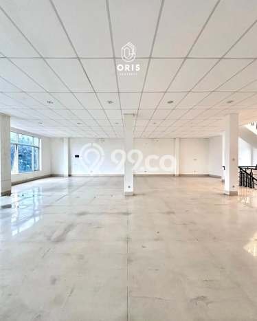 Kantor di , Luas 570m2m², Pusat Bisnis, Lokasi Strategis Kantor di , Luas 570m2m², Pusat Bisnis, Lokasi Strategis