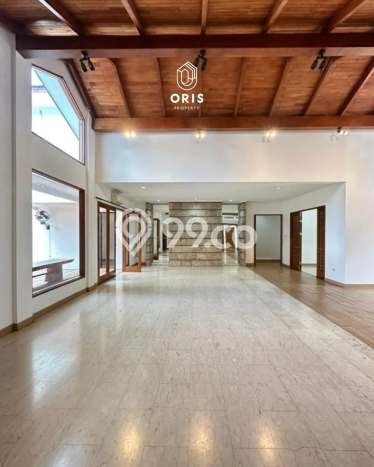 Dijual Rumah Mewah Megah Dengan View Eksklusif di Kemang, Jakarta Selatan Dijual Rumah Mewah Megah Dengan View Eksklusif di Kemang, Jakarta Selatan