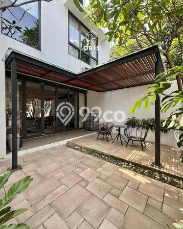 Hunian Eksklusif Siap Huni LT 185m2 di Pesanggrahan, Jakarta Selatan Hunian Eksklusif Siap Huni LT 185m2 di Pesanggrahan, Jakarta Selatan