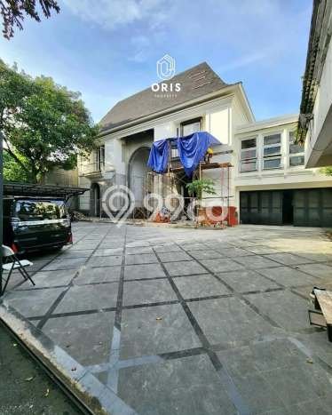 Rumah Elit Modern Siap Huni di Kemang Jakarta Selatan Rumah Elit Modern Siap Huni di Kemang Jakarta Selatan