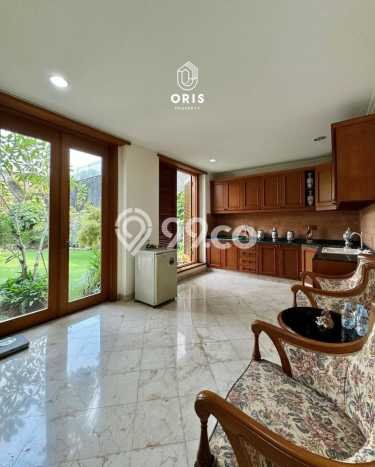 Rumah Elit LB 550m2 Siap Pakai Desain Elegan di Kemang, Jakarta Selatan Rumah Elit LB 550m2 Siap Pakai Desain Elegan di Kemang, Jakarta Selatan