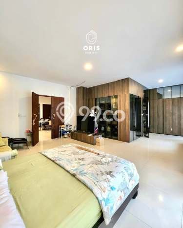 Siap Huni Hunian Elit 5 Kamar di Pancoran Dekat ke Mana Saja Siap Huni Hunian Elit 5 Kamar di Pancoran Dekat ke Mana Saja
