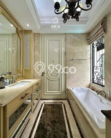 Dijual Rumah Mewah Elegan Dengan View Eksklusif di Kemang, Jakarta Selatan Dijual Rumah Mewah Elegan Dengan View Eksklusif di Kemang, Jakarta Selatan