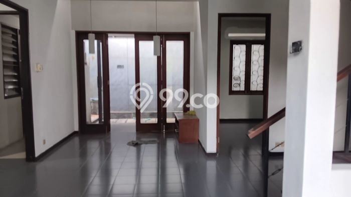 BEST DEAL! Rumah area Tanjung Barat, 2 KM, Dekat Fasilitas Umum, Luas 120m² Bangunan 200m² BEST DEAL! Rumah area Tanjung Barat, 2 KM, Dekat Fasilitas Umum, Luas 120m² Bangunan 200m²