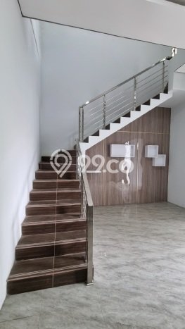 Rumah Modern Minimalis 4 KT Bisa Langsung Pindah di Sidoarjo Rumah Modern Minimalis 4 KT Bisa Langsung Pindah di Sidoarjo