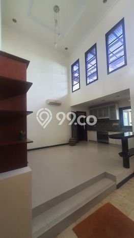 Hunian Elit LB 550m2 Siap Huni Desain Elegan di Sukomanunggal, Surabaya Hunian Elit LB 550m2 Siap Huni Desain Elegan di Sukomanunggal, Surabaya