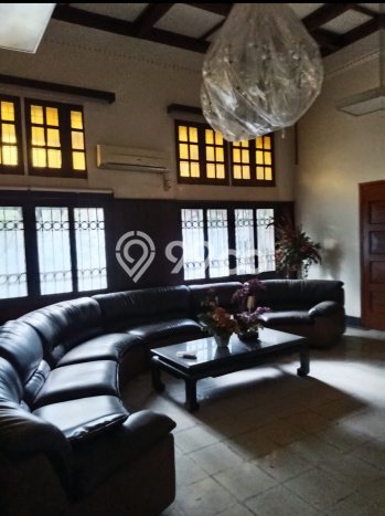 Rumah Mewah Siap Huni LT 1511m2 di Tegalsari, Surabaya Rumah Mewah Siap Huni LT 1511m2 di Tegalsari, Surabaya