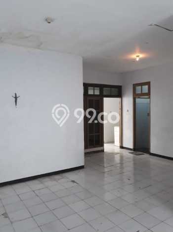 LOKASI PREMIUM! Rumah Berkembang area Dukuh Pakis, LT 144m2m² LB 100m2m² LOKASI PREMIUM! Rumah Berkembang area Dukuh Pakis, LT 144m2m² LB 100m2m²