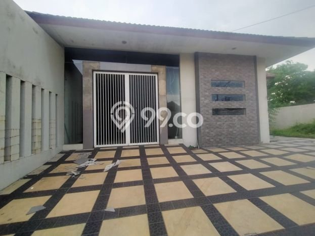 Rumah Mewah Siap Huni LT 586m2 di Dukuh Pakis, Surabaya Rumah Mewah Siap Huni LT 586m2 di Dukuh Pakis, Surabaya