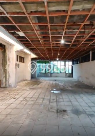 Unit Gudang Dijual di Krembangan Surabaya Luas Tanah 695m2, Luas Bangunan 1500m2 Unit Gudang Dijual di Krembangan Surabaya Luas Tanah 695m2, Luas Bangunan 1500m2