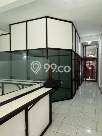 Unit Ruko Dijual di Surabaya LT 85m2 & LB 170m2 Unit Ruko Dijual di Surabaya LT 85m2 & LB 170m2