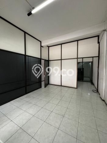 Unit Ruko Dijual di Surabaya LT 85m2 & LB 170m2 Unit Ruko Dijual di Surabaya LT 85m2 & LB 170m2