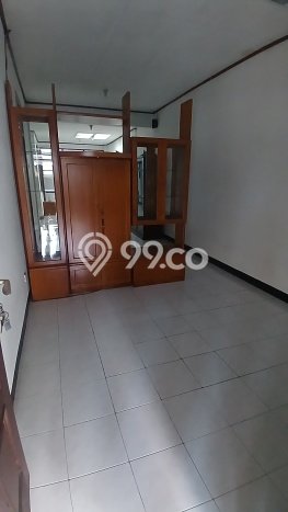 Disewakan Rumah Murah di BKR Bandung dengan 2 Kamar Tidur Disewakan Rumah Murah di BKR Bandung dengan 2 Kamar Tidur