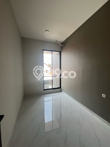 Rumah Modern Minimalis 4 KT Bisa Langsung Pindah di Sukolilo Rumah Modern Minimalis 4 KT Bisa Langsung Pindah di Sukolilo