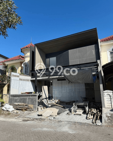 For Sale! Luxury House LT 200m2 Desain Modern di Pakuwon City For Sale! Luxury House LT 200m2 Desain Modern di Pakuwon City