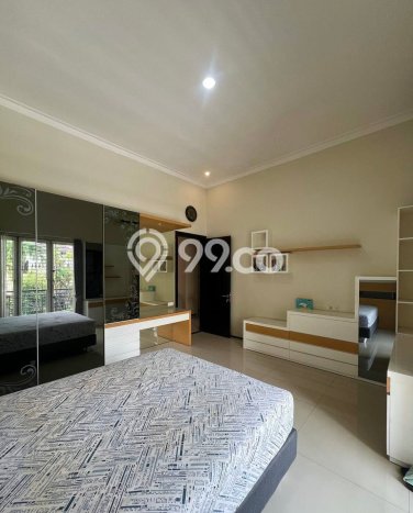 Siap Huni Rumah Mewah 4 Kamar di Sukolilo Dekat ke Mana Pun Siap Huni Rumah Mewah 4 Kamar di Sukolilo Dekat ke Mana Pun